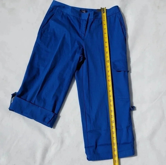 NWT IZOD Womens Stretch Adjustable Length Cargo Pants Size 2 in Blue - Picture 4 of 9
